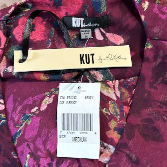 NWT Kut from the kloth burgundy floral wrap front top size medium - Picture 10 of 13